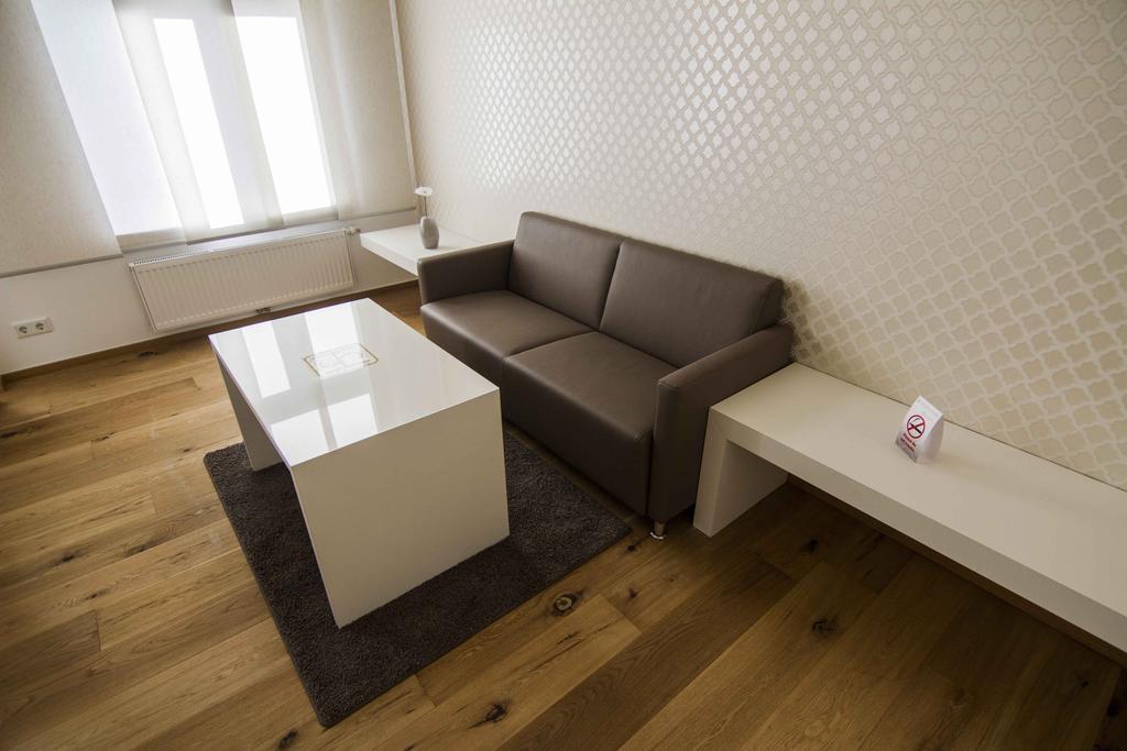 Helvetia Suites Dusseldorf Exterior photo